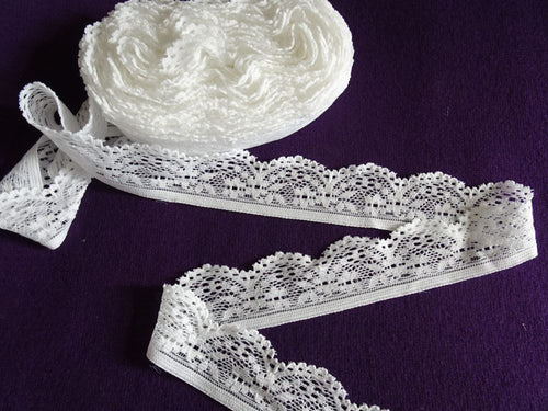 4m White Wide Scallop Top Flower Stretch Lace 30mm