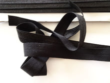 Load image into Gallery viewer, 1m Black Fold Over Elastic FOE  15mm Foldover elastic