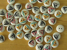 Load image into Gallery viewer, 10 White Mixed Print Yacht 15mm buttons