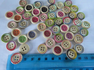 50 Variegated Mixed colours on border 15mm buttons with 4 holes