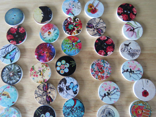 25 x Mixed set 20mm buttons- music, floral, dream, butterfly, animal etc