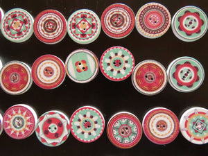 10 Mixed Print Green and Pink 25mm retro mosaic print buttons