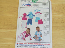 Load image into Gallery viewer, Burda 9748 Hooded jacket, tshirt, shorts, trackpants- use for merino