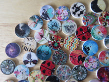 Load image into Gallery viewer, 50 x Mixed set 20mm buttons- music, floral, heart, dream,  mixed prints