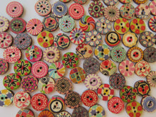 Load image into Gallery viewer, 50 Mixed print floral, vintage, retro, spiral 15mm buttons  with 2 holes