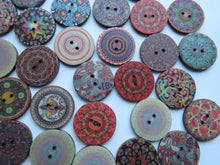 Load image into Gallery viewer, 10 Mixed Pattern Retro Vintage paisley print 25mm wooden buttons  Random mix