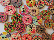 Load image into Gallery viewer, 50 Mixed print floral, vintage, retro, spiral 15mm buttons  with 2 holes