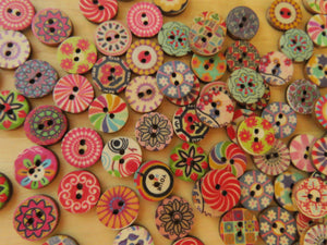 50 Mixed print floral, vintage, retro, spiral 15mm buttons  with 2 holes