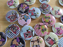 Load image into Gallery viewer, 10 White Striped Owl on branch buttons 15mm- white back