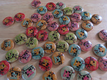 Load image into Gallery viewer, 10 Owl on branch with spiral &amp; brown wood look backing Mixed print buttons 15mm