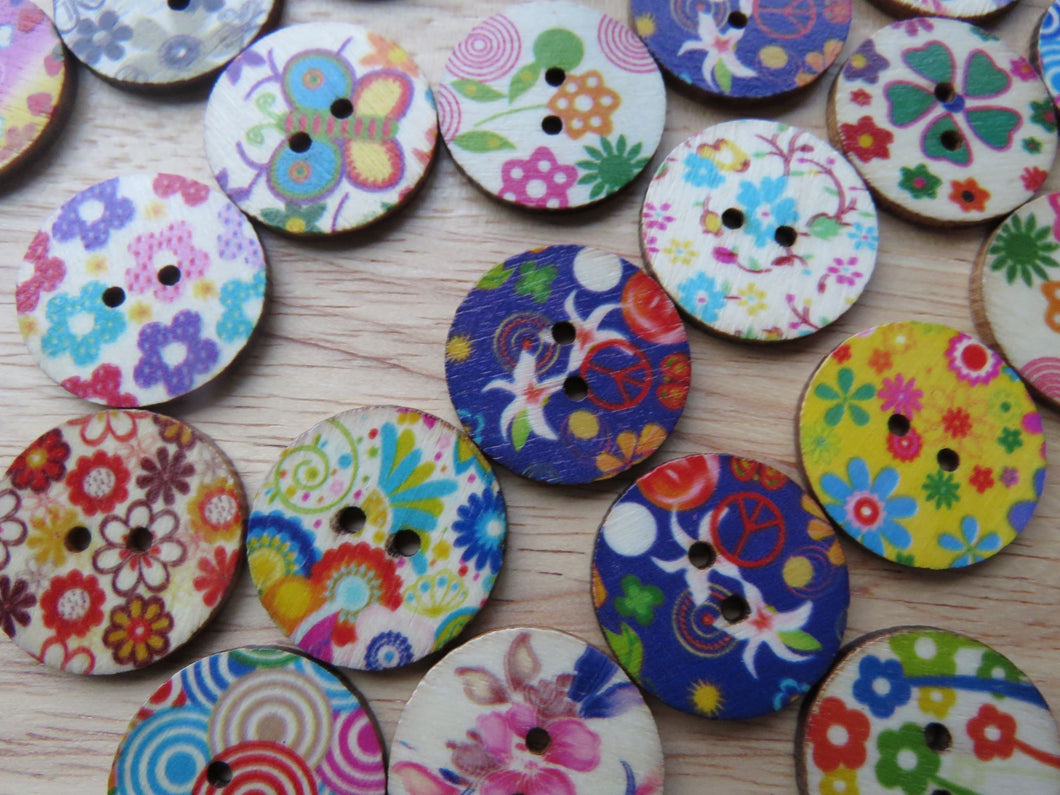 52 x 25mm Mixed Bright Floral Mixed Print Wood Buttons- random set of 10 prints