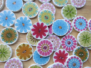 10 Large Single Flower Round Wood like Buttons 25mm diameter