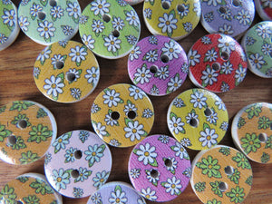 50 Daisy Print Mixed Background Colour 15mm Wood buttons white back