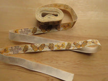 Load image into Gallery viewer, 5 yards/ 4.6m Yellow Butterfly printed on Cream 100% cotton tape