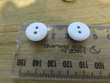 Load image into Gallery viewer, 20 Santa Buttons 15mm