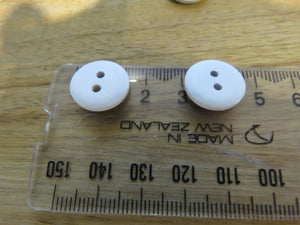20 Santa Buttons 15mm
