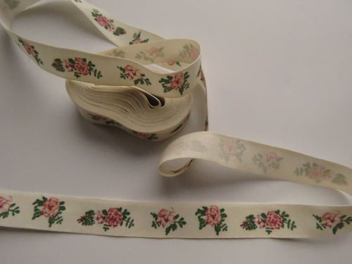 5 yards/ 4.6m Pink flowers and green leaves printed on Cream 100% cotton tape