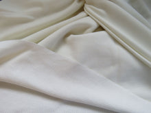Load image into Gallery viewer, 1m Snowdonia Cream 56% merino 44% polypropylene 225g fabric-precut 1m