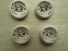 Load image into Gallery viewer, 10 Sewing Machine and Handmade with love wood look 20mm buttons