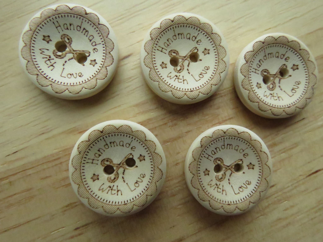 25 Scissors with stars and Handmade with love wood look 20mm buttons