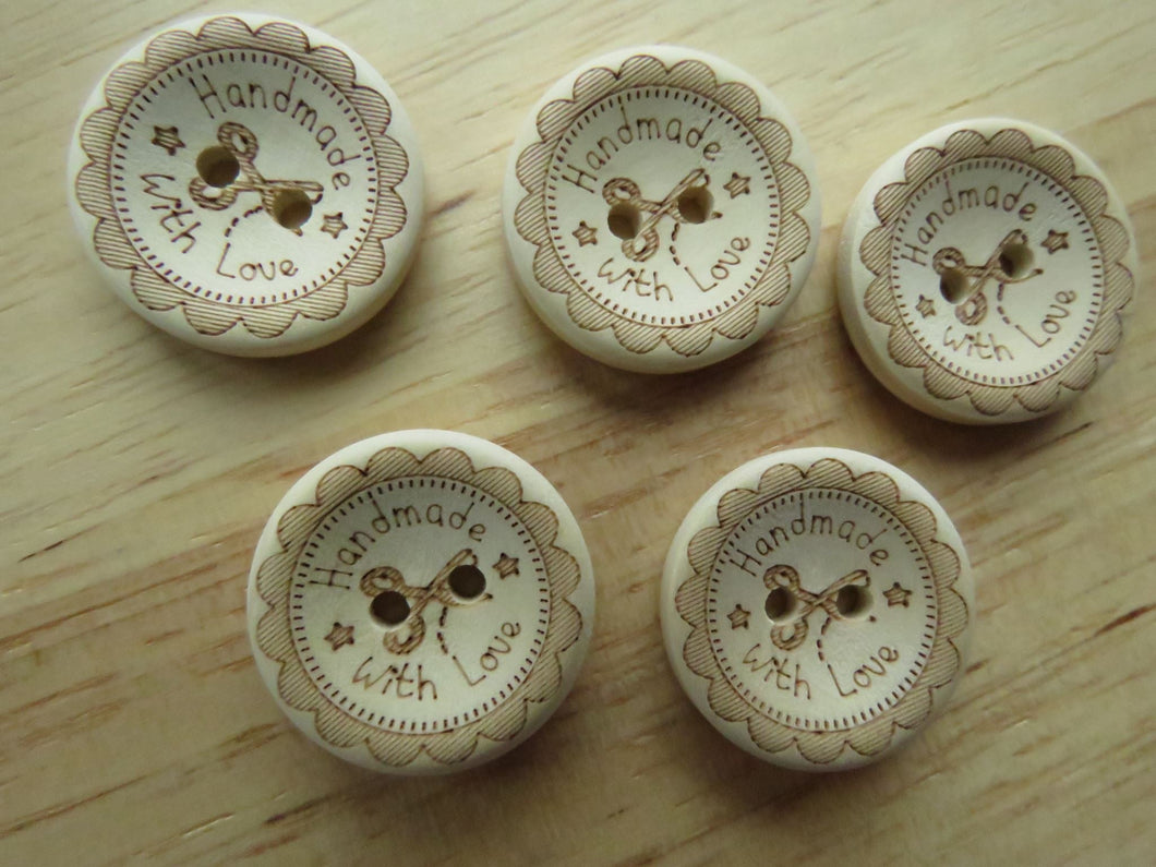 12 Scissors with stars and Handmade with love wood look 20mm buttons