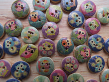 Load image into Gallery viewer, 50 Owl print 15mm buttons-brown back