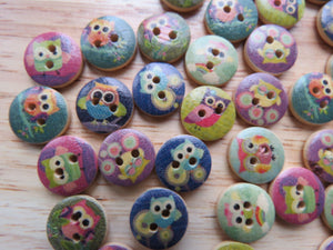 50 Owl print 15mm buttons-brown back