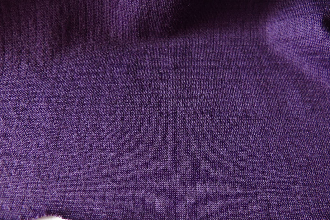 1.07m Indi Purple 75% merino 25% polyester 230g