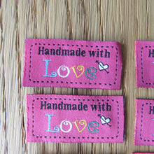 Load image into Gallery viewer, 50 Dark Pink Handmade with Love 4.5 x 2.5cm