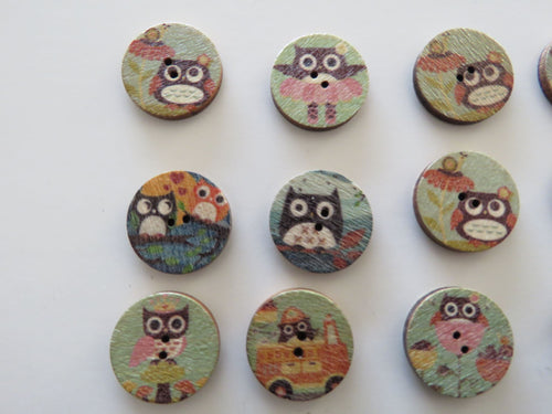 10 Owl print 20mm diameter wood look buttons