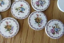 Load image into Gallery viewer, 10 Flower Posy with border 25mm white wooden buttons