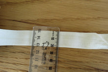 Load image into Gallery viewer, 5m Cream 20mm fold over foldover FOE elastic